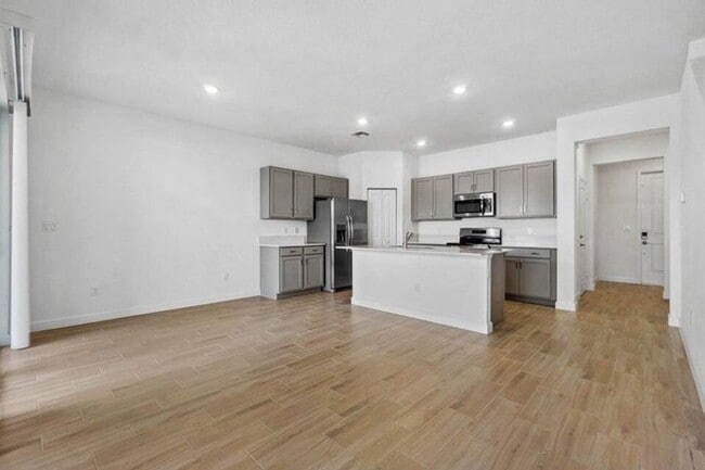 Foto del edificio - 4159 Lagoon Shore Dr