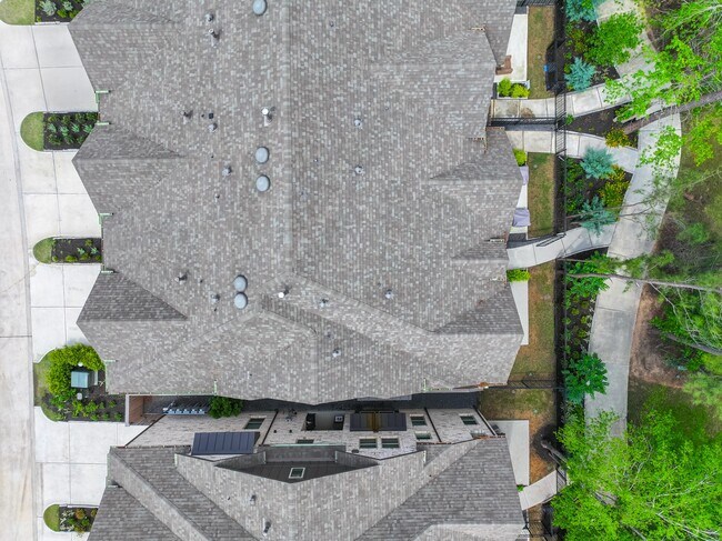 Foto del edificio - 2708 Woodforest Pkwy N