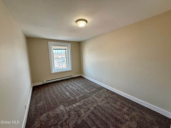 Building Photo - 751 Hudson Ave