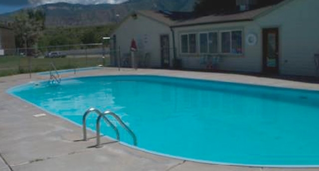 Pool - Cottonwood View Apartment Homes