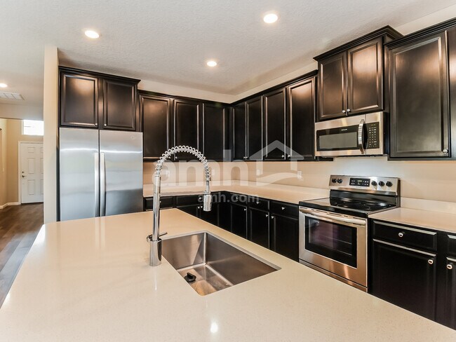 Foto del edificio - 163 Hemlock Point