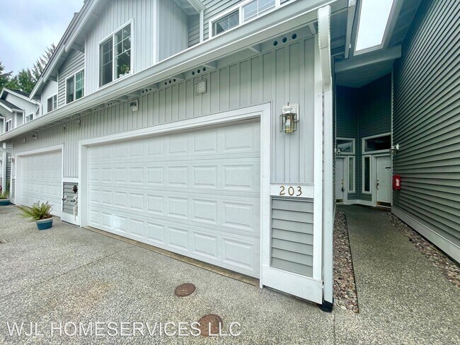 Building Photo - 3 br, 2.5 bath House - 14607 52nd Ave W Un...
