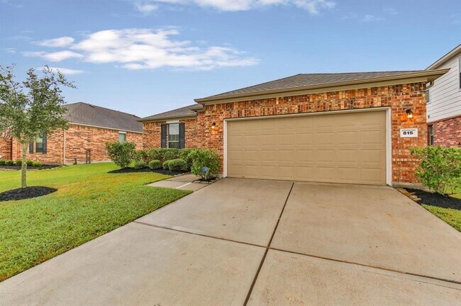 Building Photo - 815 Messina Ln