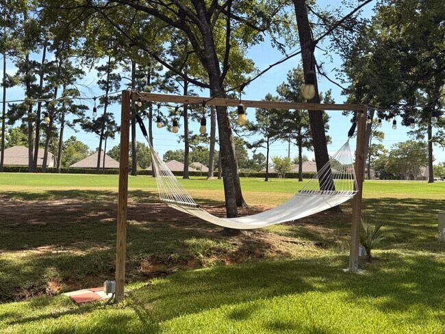 Foto del edificio - 13314 Hilton Head Dr