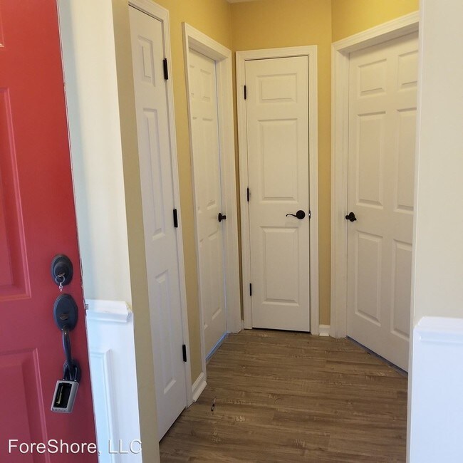 Foto del edificio - 3 br, 2 bath House - 25 Lake Linden Drive