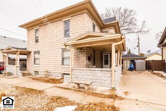 Building Photo - 114-112 2nd St