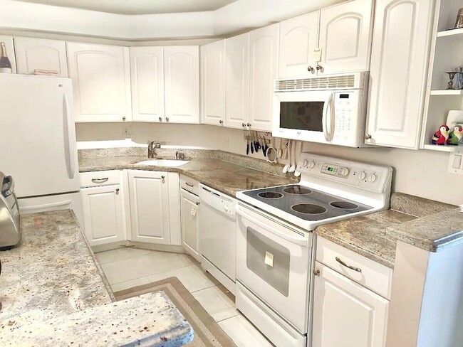 Foto del edificio - 3031 N Ocean Blvd