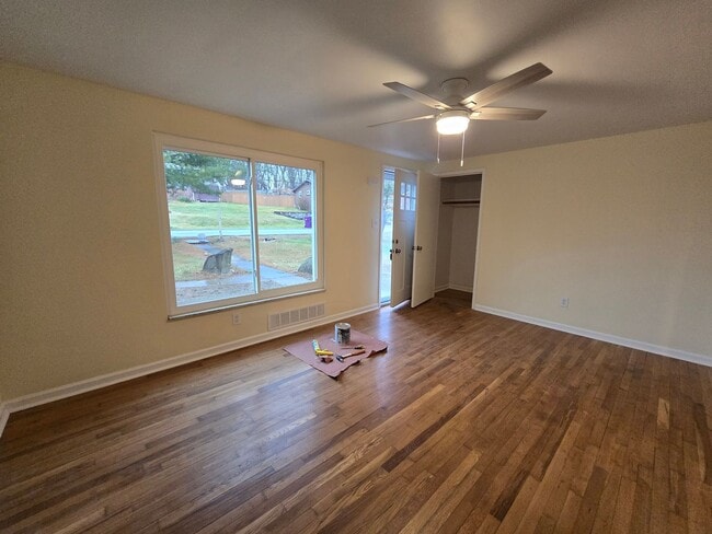 Photo - 2 Bedroom Home - Plum School District - Available February!