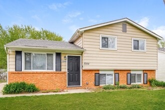 Building Photo - 3044 Bennington Ave