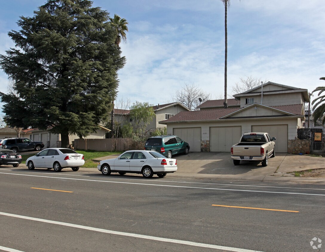 Foto principal - 10318-10330 Mills Station Rd