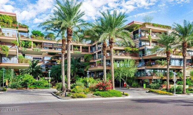 Building Photo - 7137 E Rancho Vista Dr
