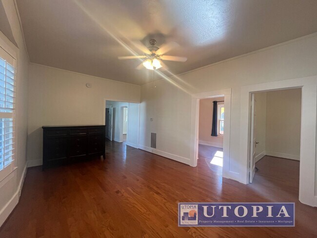 Foto del edificio - Charming Victorian Home with 3 bedrooms an...