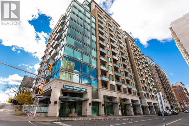 Building Photo - 238 Besserer St