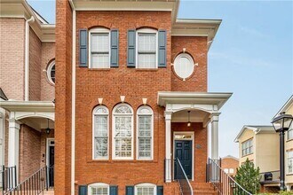 Building Photo - 2586 Brookhaven Chase Ln NE