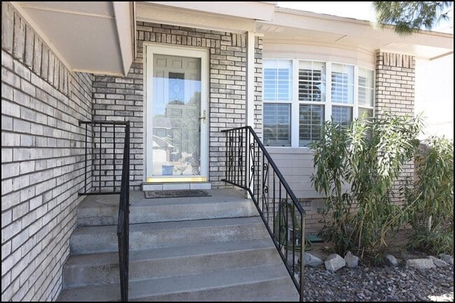 Building Photo - 11466 Napolske Ct