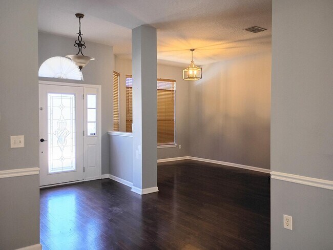 Building Photo - 1392 Hawks Crest Dr