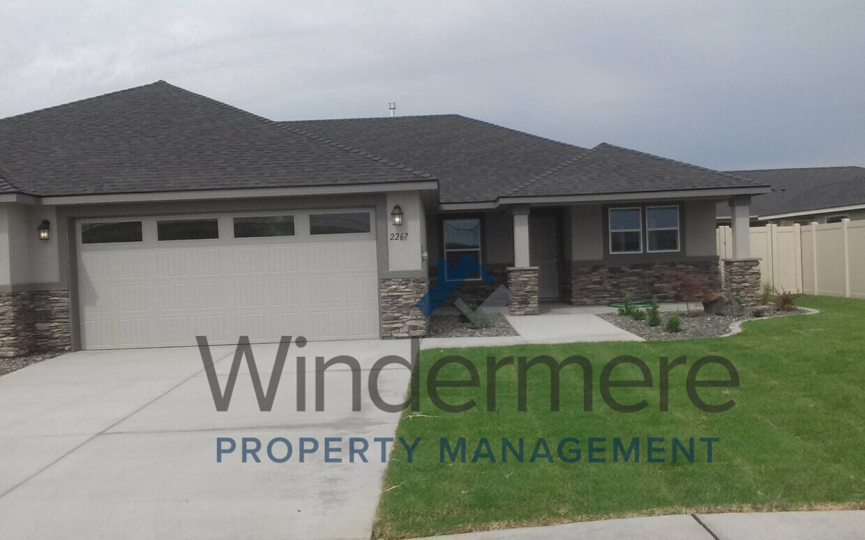 Primary Photo - 2267 Veneto *Located in Horn Rapids*