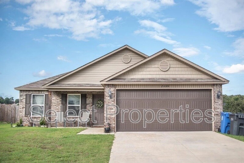 Foto principal - 2400 Windy Ln
