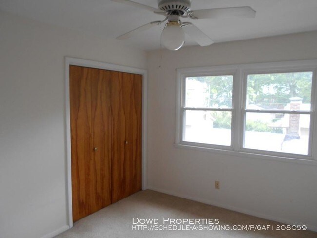 Foto del edificio - 1013 N Prairie St