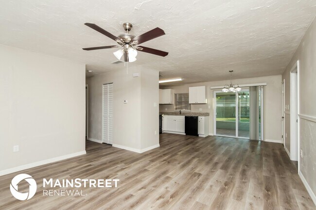 Building Photo - 674 Altamira St NW