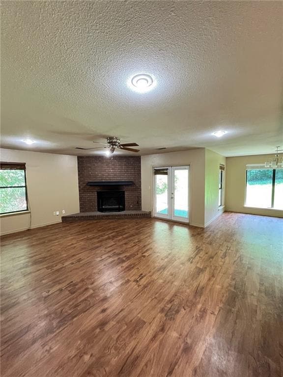 Building Photo - 2113 Loren Cir