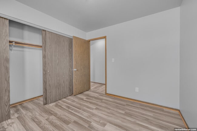 2 Bedroom - 671 S Western Ave