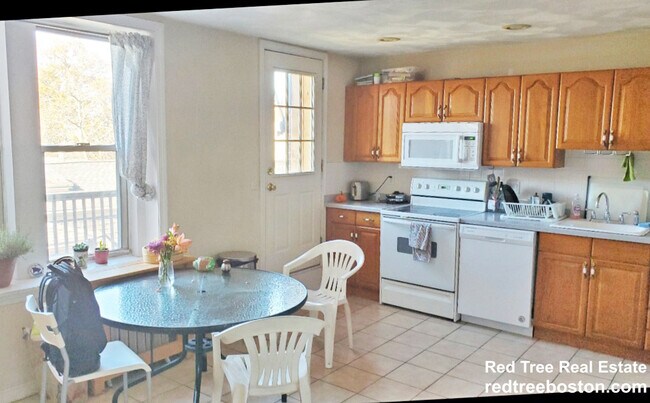 Building Photo - 154 Harvard St