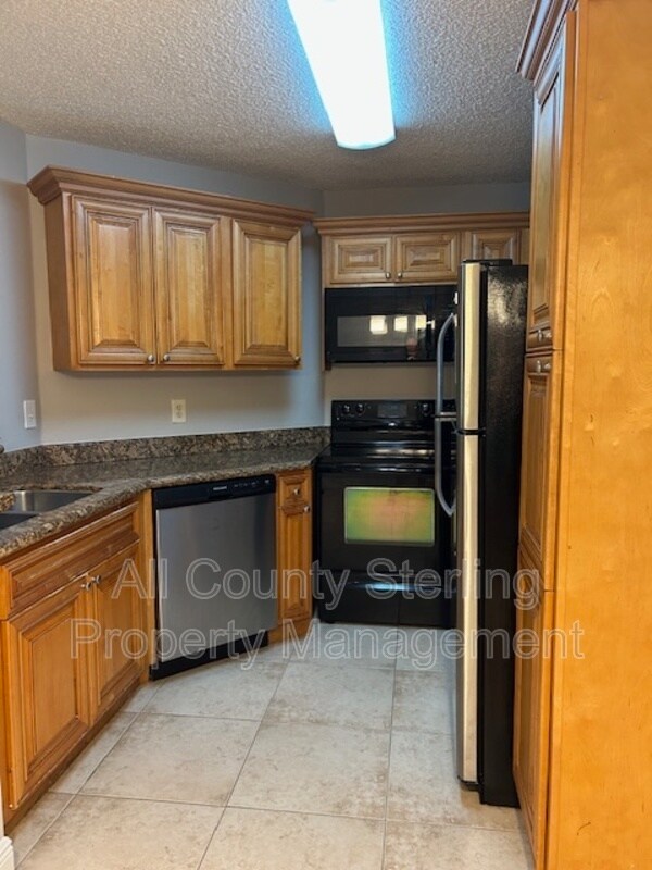 Building Photo - 2548 Grassy Point Dr