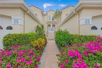 Building Photo - 8375 Excalibur Cir