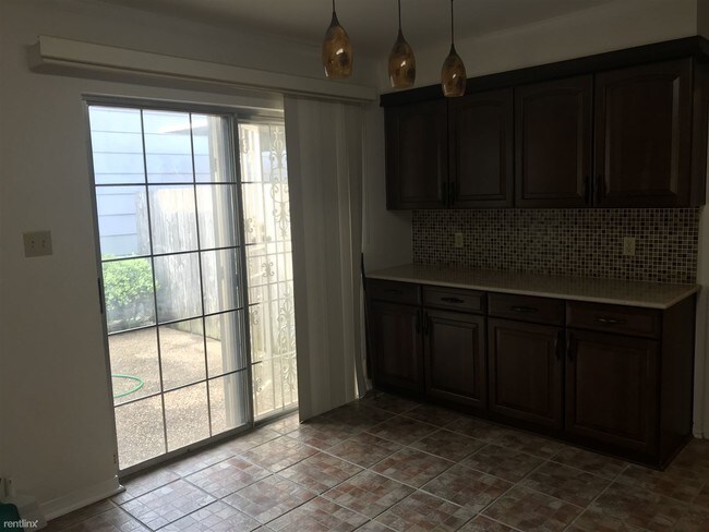 Foto del edificio - 10011 Georgetown Dr