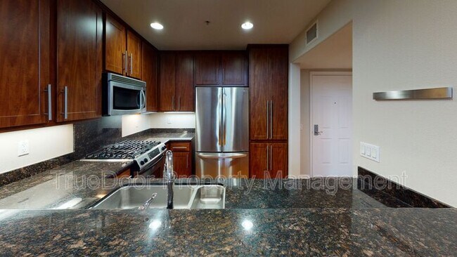 Foto del edificio - 12688 Chapman Ave