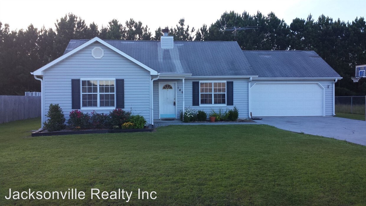 149 Glenwood Dr, Hubert, NC 28539 House for Rent in Hubert, NC