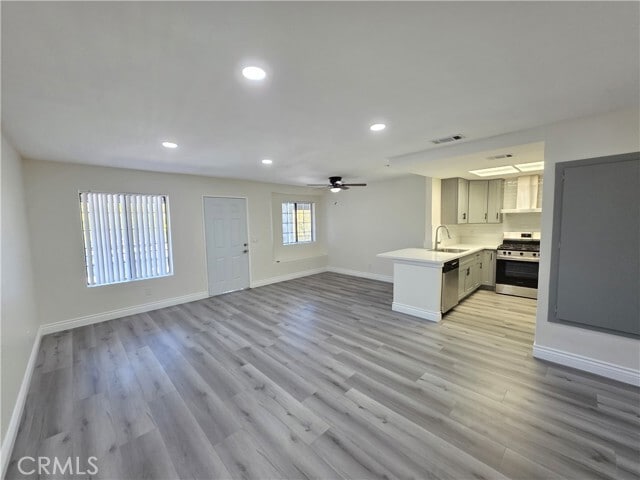 Foto principal - 44036 25th St W