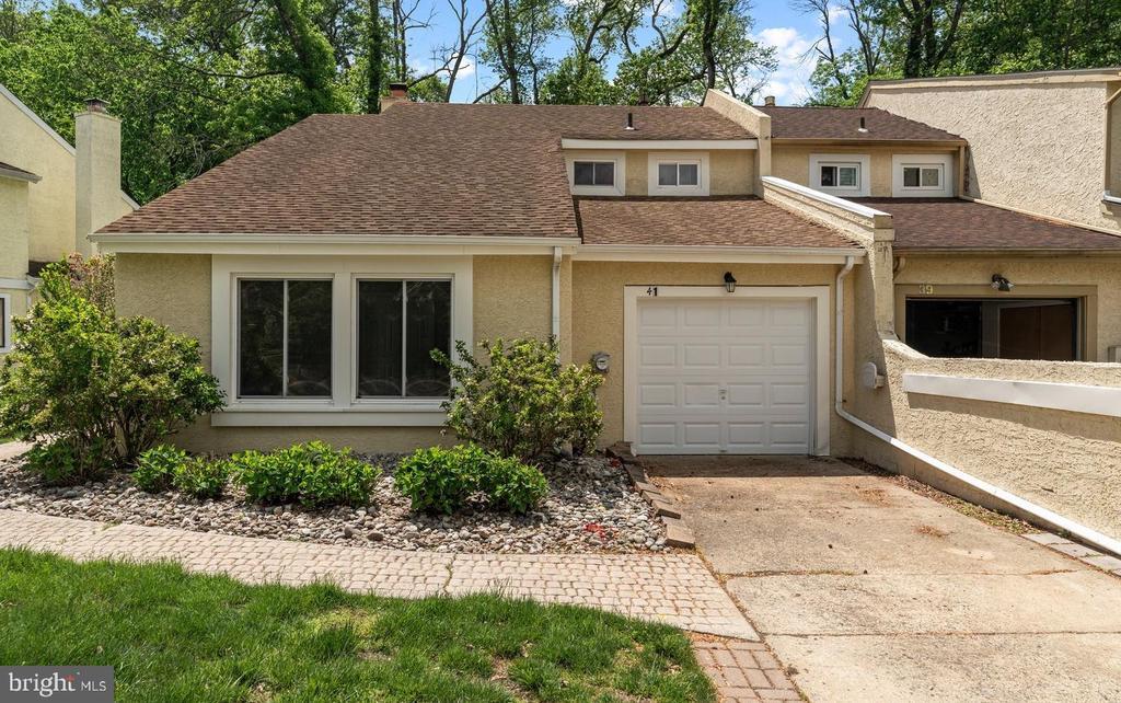 Foto principal - 41 Peregrine Dr