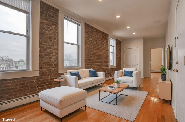 Building Photo - 275 Webster Ave