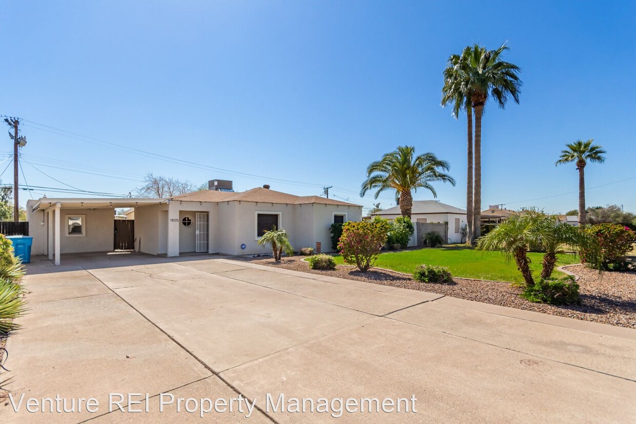 Foto principal - 3 br, 2 bath House - 1805 W Clarendon Ave