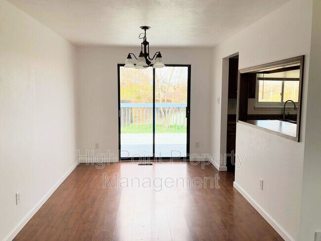 Foto del edificio - 4355 E 122nd Ave