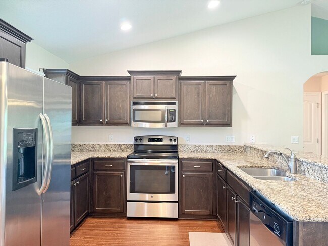 Foto del edificio - 5227 English Oak Dr