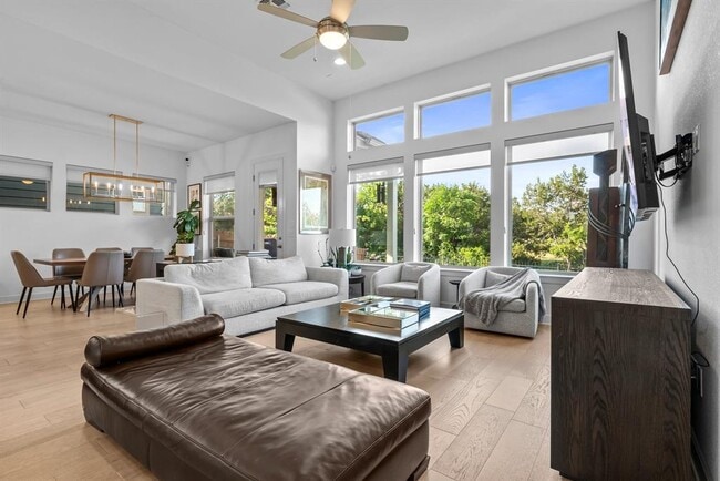 Building Photo - 5820 Harper Park Dr