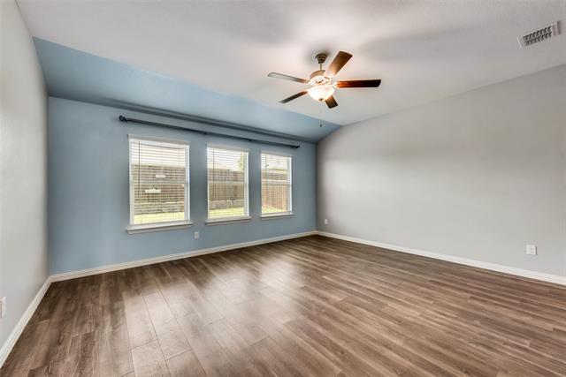 Foto del edificio - 807 Spruce Ln