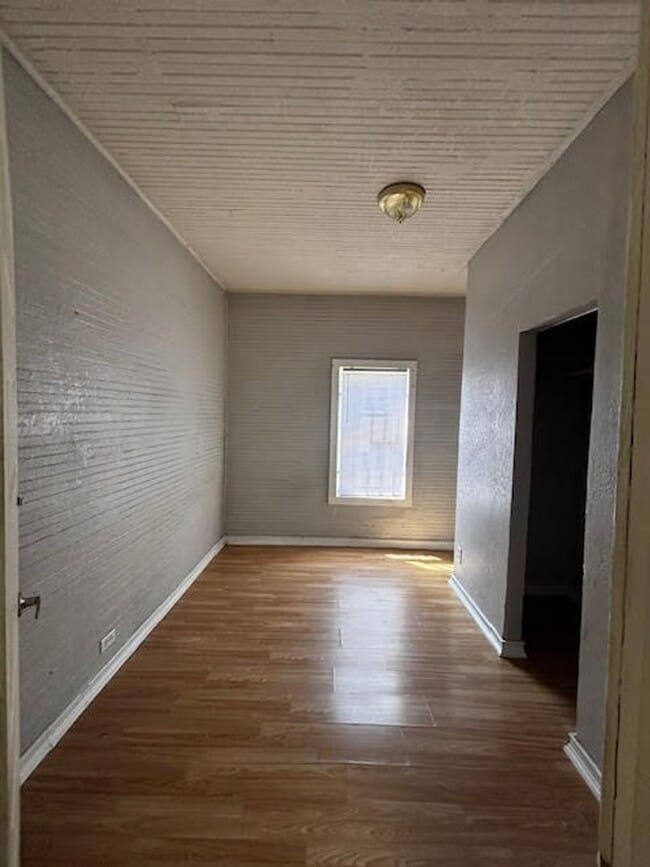 Building Photo - 1219 Grothe St