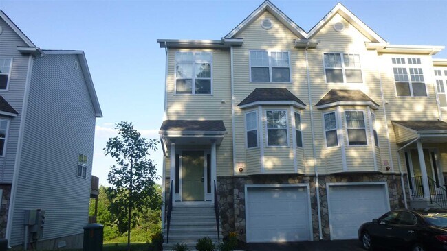 Foto del edificio - 63 Berry Ln