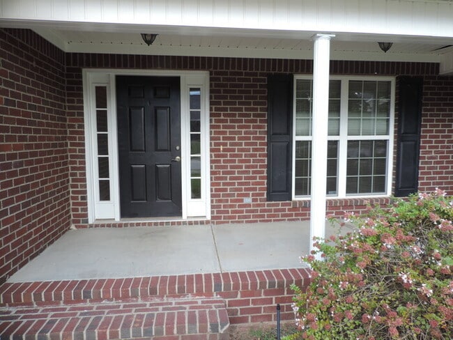 Building Photo - Remodel Columbia County Grovetown Home Very Close to Fort Gordon