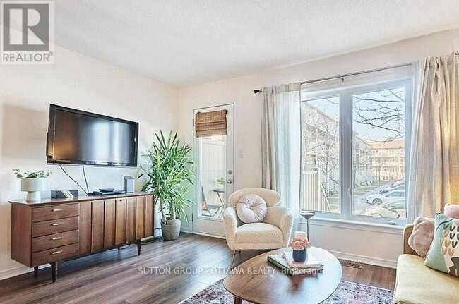 Building Photo - 2625 Longfields Dr