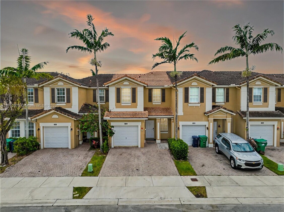 Foto principal - 11866 SW 152nd Pl