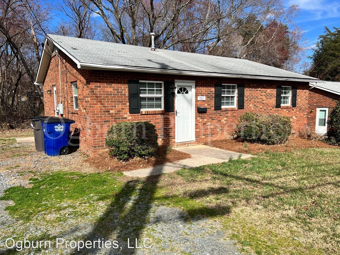 Foto principal - 3 br, 1 bath House - 5011 LANSING DRIVE