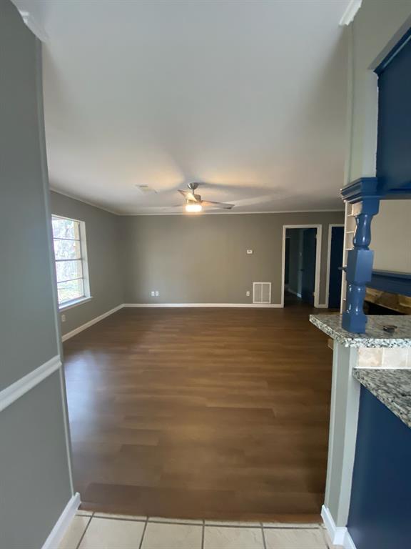 Foto del edificio - 8518 Sharpcrest St