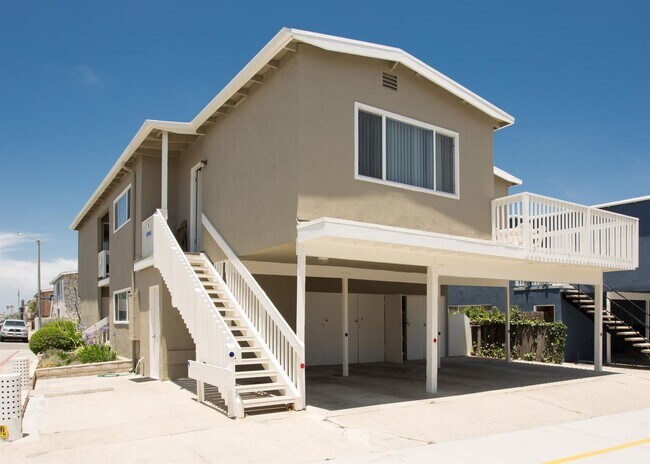 Foto del edificio - Winter 9 month lease! Partially Furnished 2 Bed 2, 1 Bath near the beach. No yearly leases