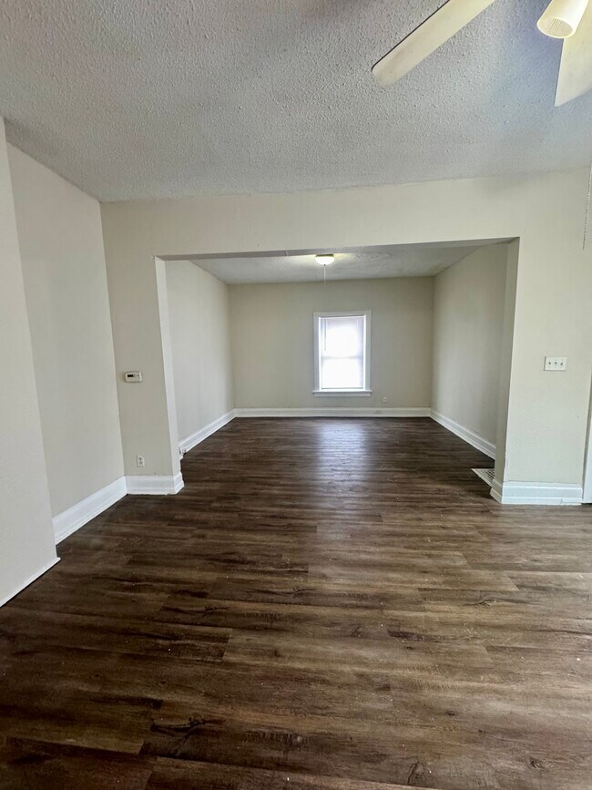 Building Photo - 1045 12th St