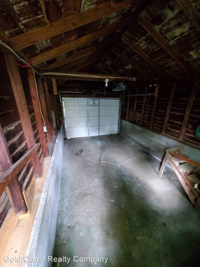 Building Photo - 2 br, 1 bath House - 2322 S Sutphin St